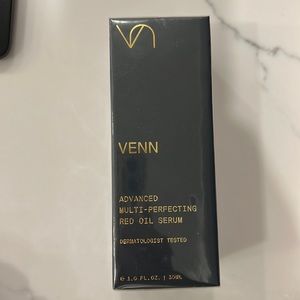 Venn
Advanced Multi-Perfecting Red Oil Serum. New Unopened wrapped